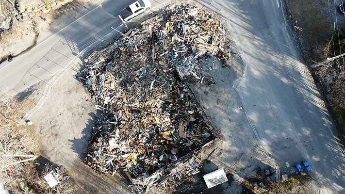 Débris après un feu vue par drone
